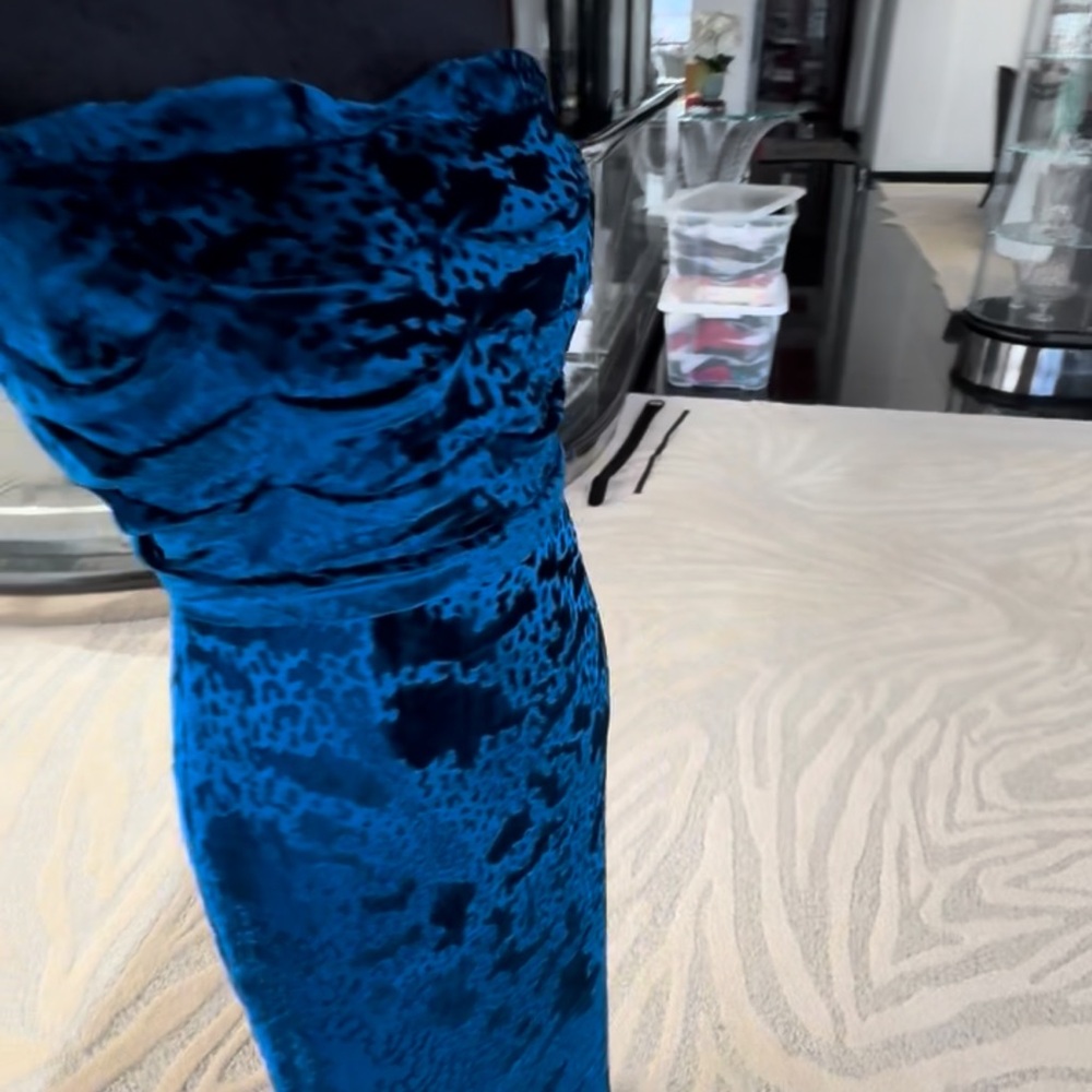 Vintage Hanae Mori Paris Handmade Royal Blue Textured Velvet Silk Gown - Picture 7 of 9